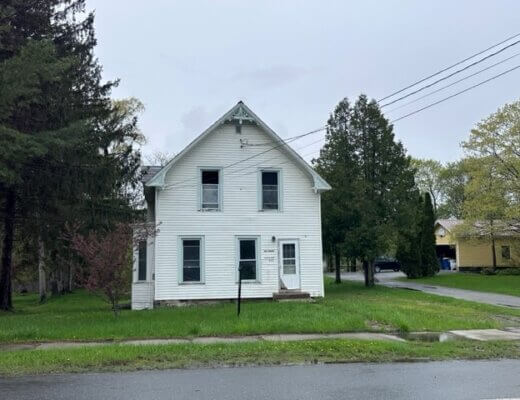 113 Champlain Avenue