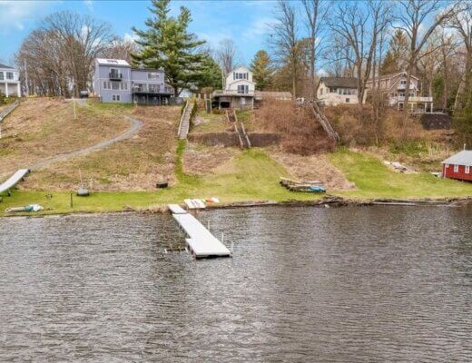 45 Whitestone Lane