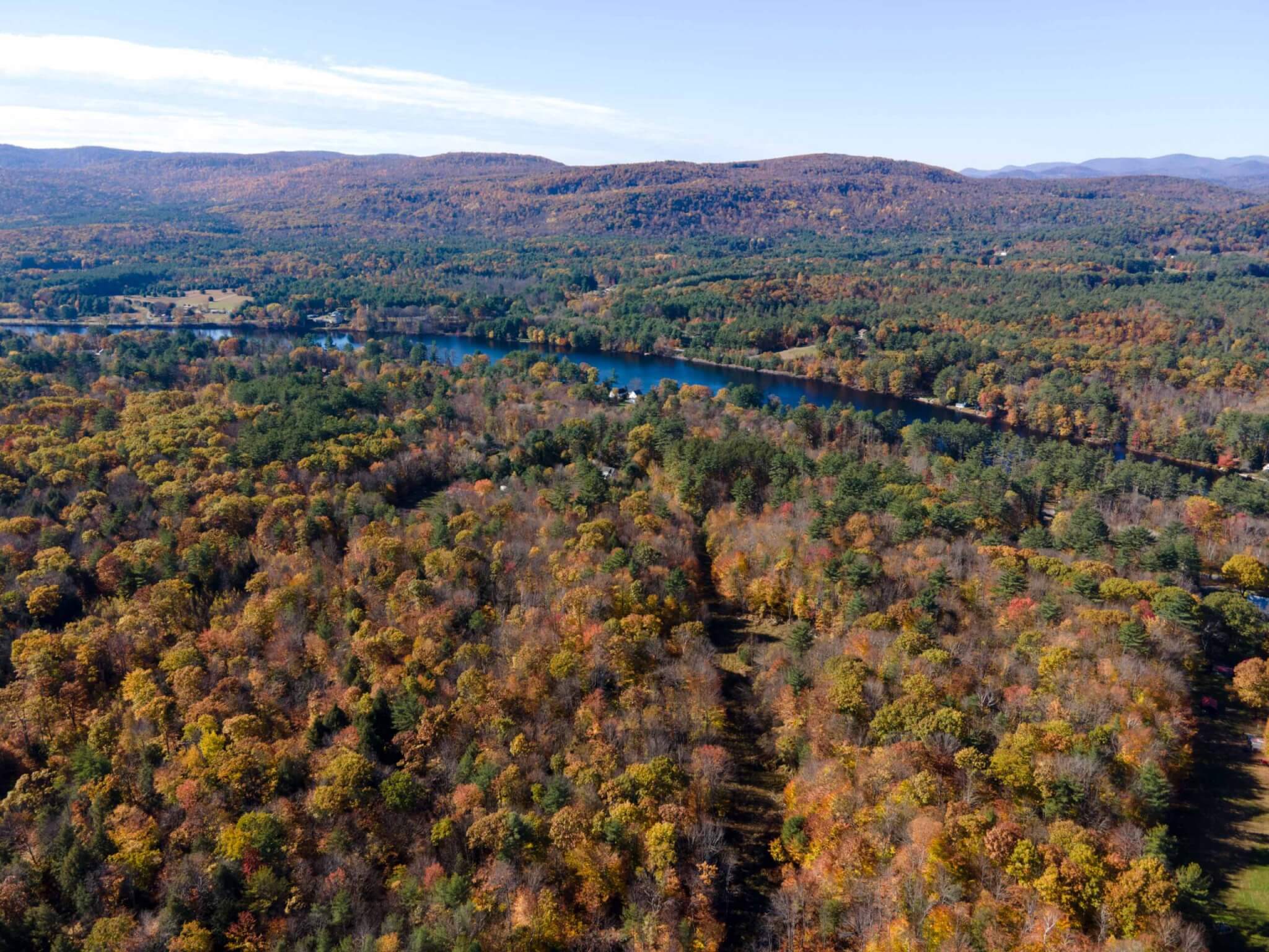 L18 East River Drive