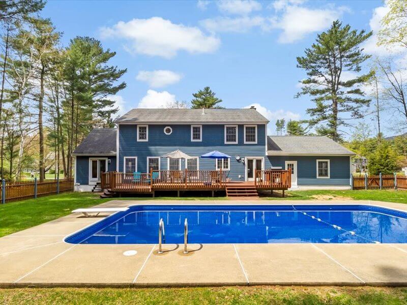 25 Algonquin Drive