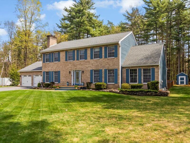 25 Algonquin Drive