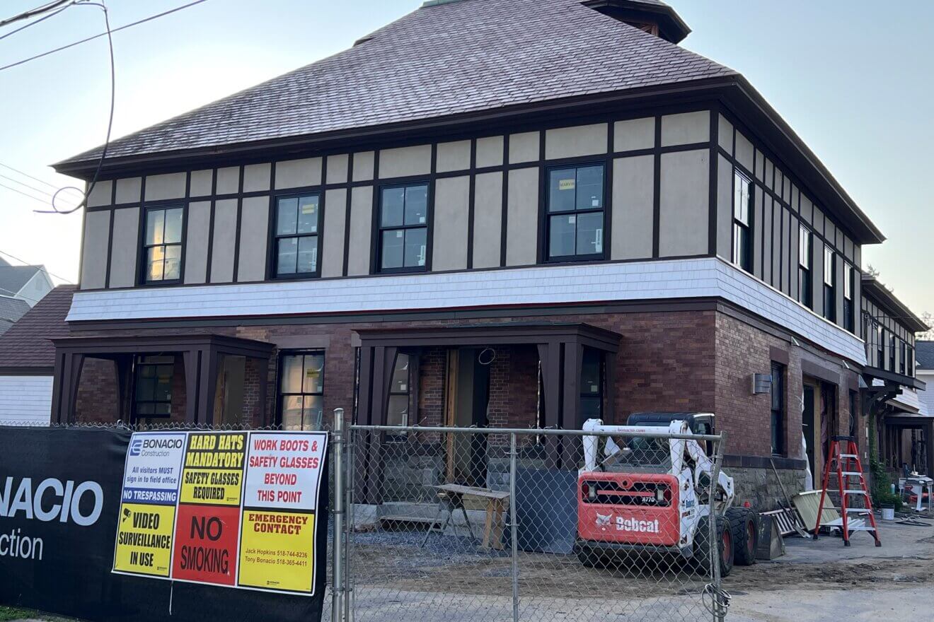 122 Regent