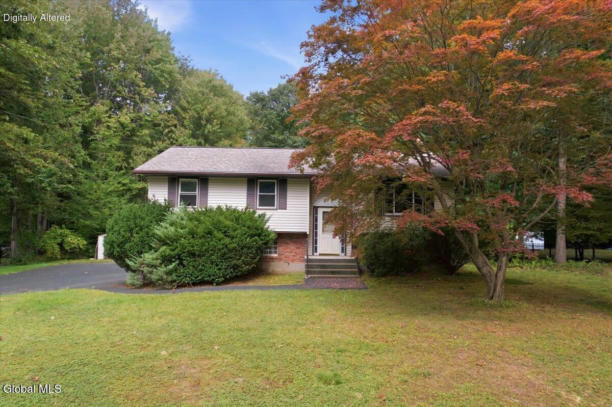 20 Linden Court, Clifton Park